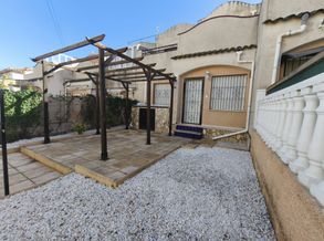 Bungalow en Torrevieja en TORREVIEJA, LAGO JARDIN II  (LOS BALCONES)